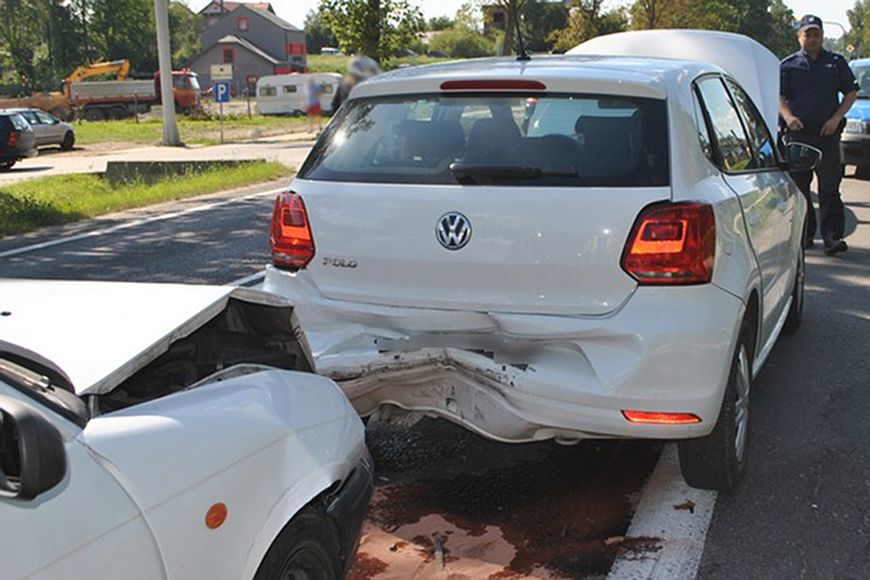 Wypadek w Rymanowie. Opel najechał na tył volkswagena