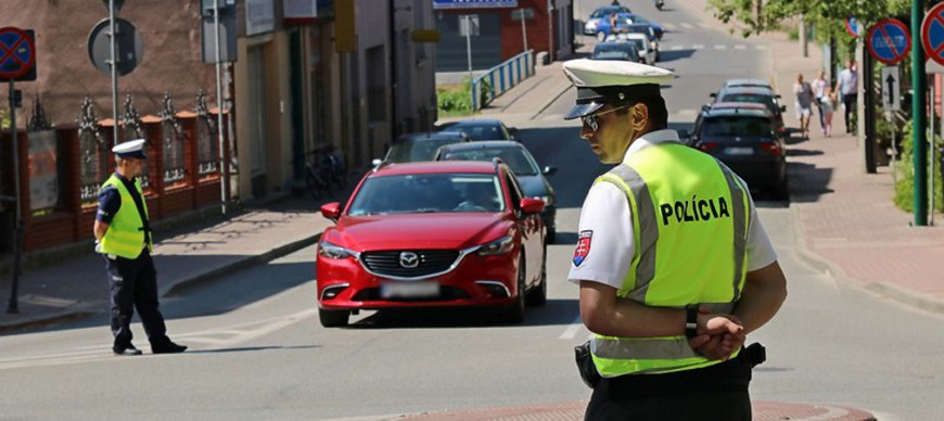 Wspólne działania polskich i słowackich policjantów na krośnieńskich drogach [ZDJĘCIA]