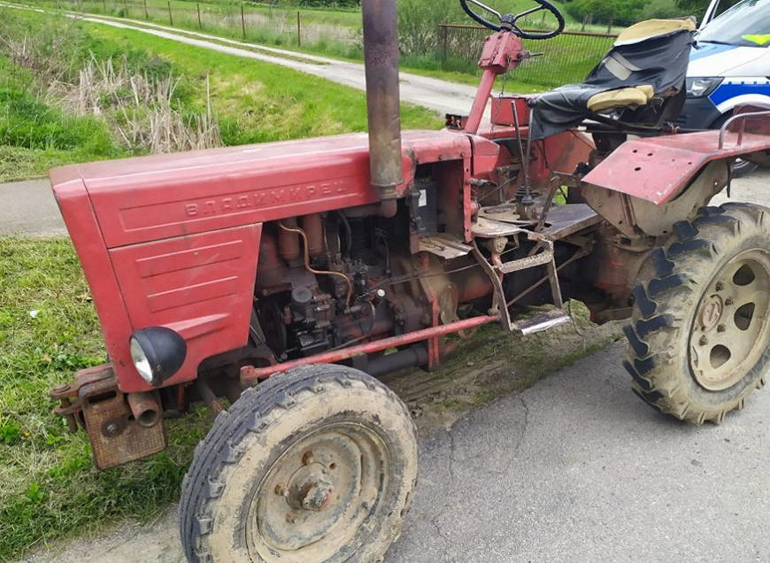 Nietrzeźwy traktorzysta bez uprawnień