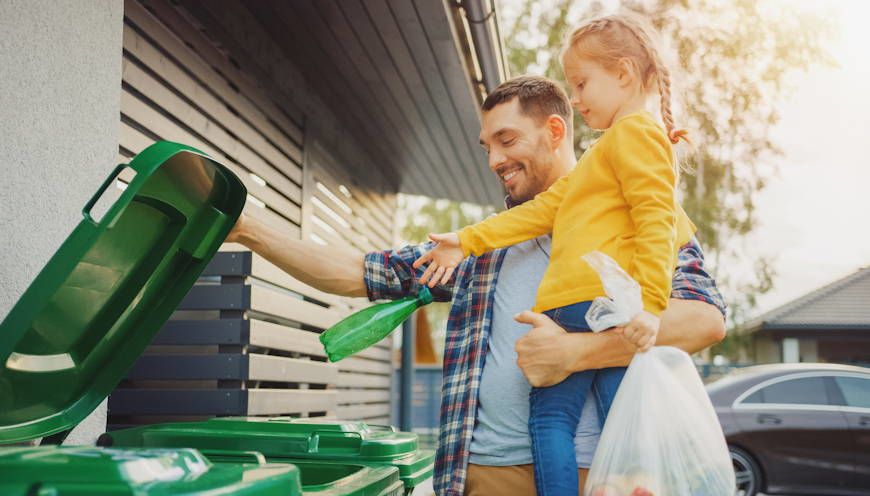 Kaufland wprowadza oznaczenia ułatwiające segregację odpadów na produktach marek własnych