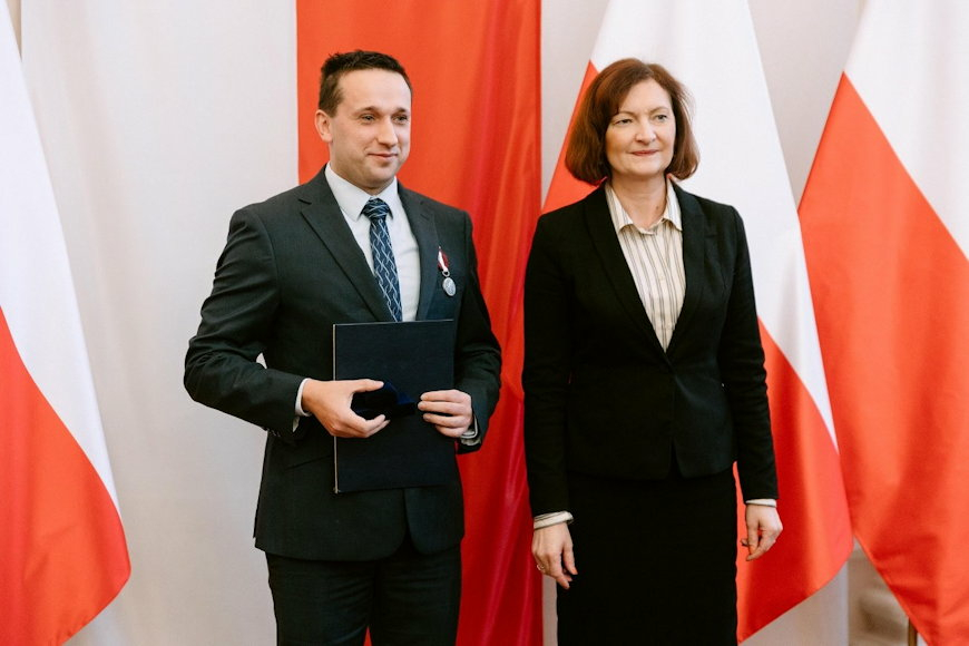 Burmistrz Brzozowa wyróżniony Odznaką Honorową Za Zasługi Dla Samorządu Terytorialnego
