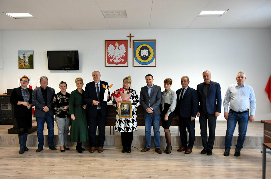 Burmistrz Brzozowa Szymon Stapiński spotkał się z Małgorzatą Chmiel, laureatkę X edycji Konkursu “Ambasador Wschodu” [ZDJĘCIA]